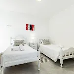 Дом отдыха Casa Colina 2 Pool, Bbq And Family Retreat Армасан-де-Пера